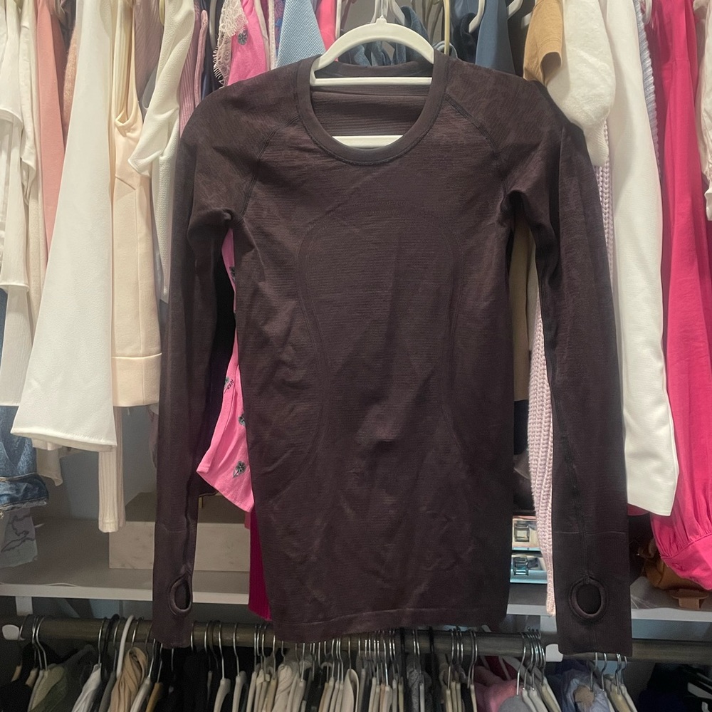 Dark Purple Lululemon Long Sleeve Top w Thumbholes